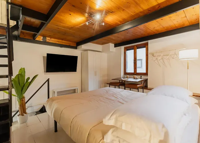 Apartment Duplex Trastevere With Courtyard