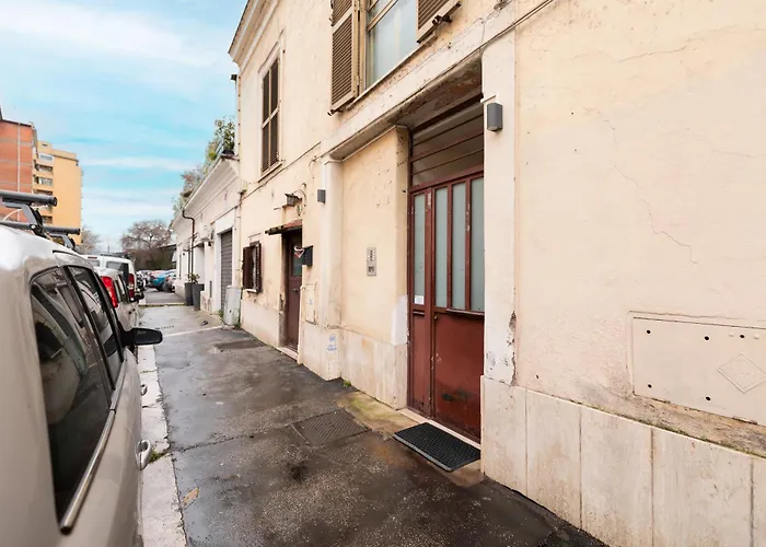 Duplex Trastevere With Courtyard