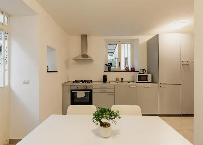 Duplex Trastevere With Courtyard Apartamento Roma